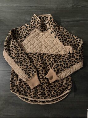 Abercrombie & Fitch Sweater
